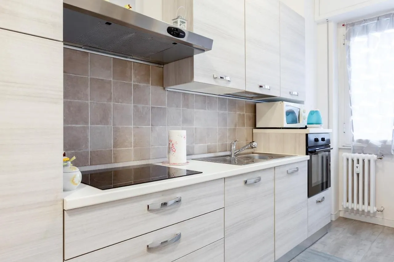 Renovated Flat Subway Yellow Line Milan Apartment