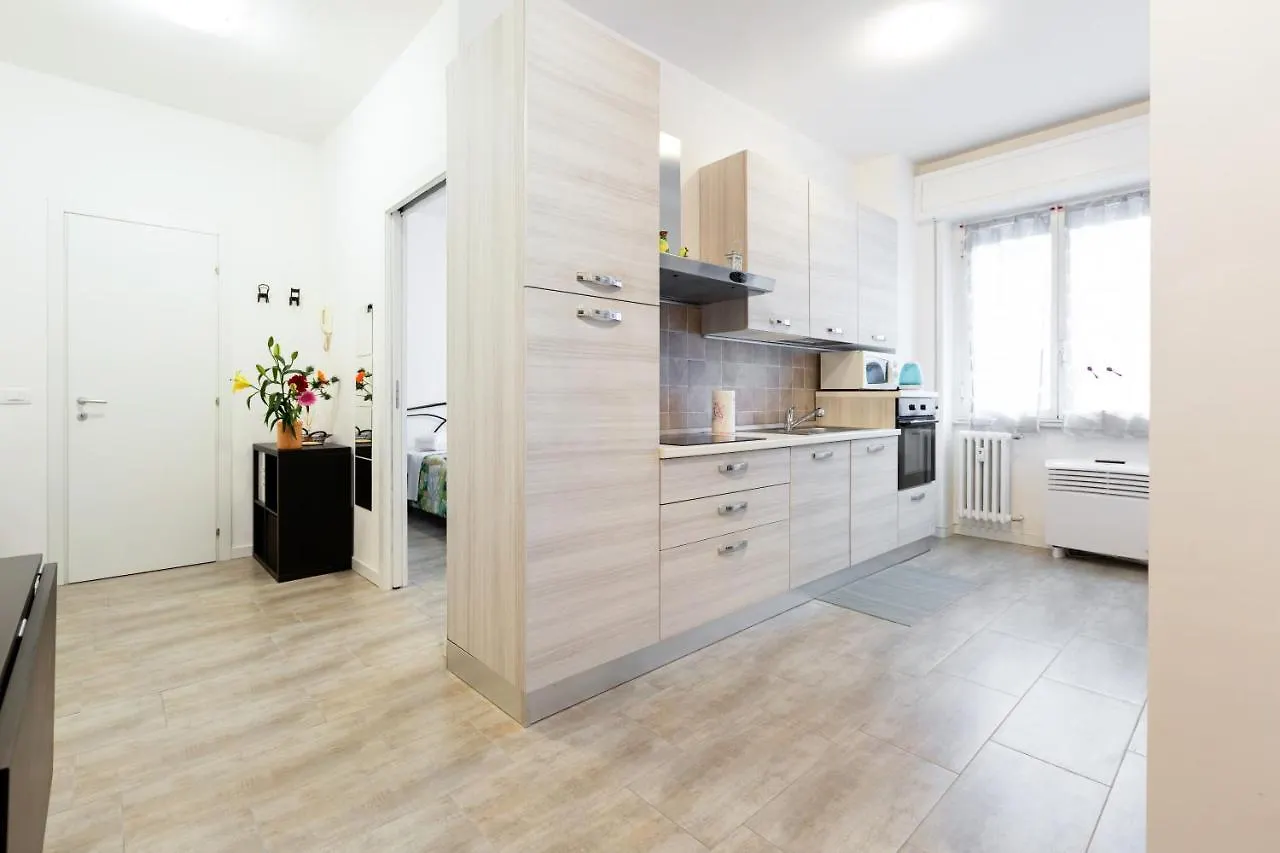 Renovated Flat Subway Yellow Line Milan