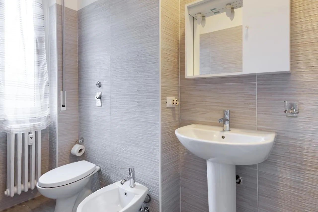 Renovated Flat Subway Yellow Line Milan 0*,  Italy
